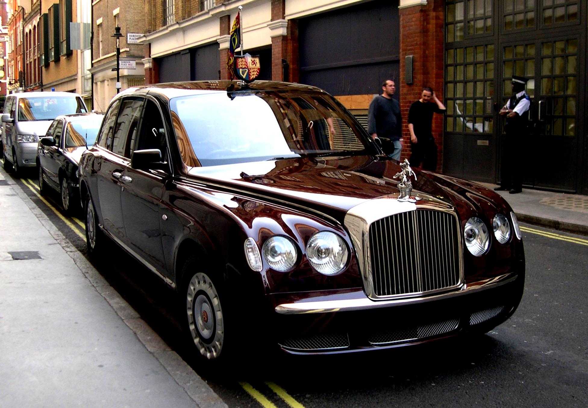 Bentley State Limousine 2002 #2