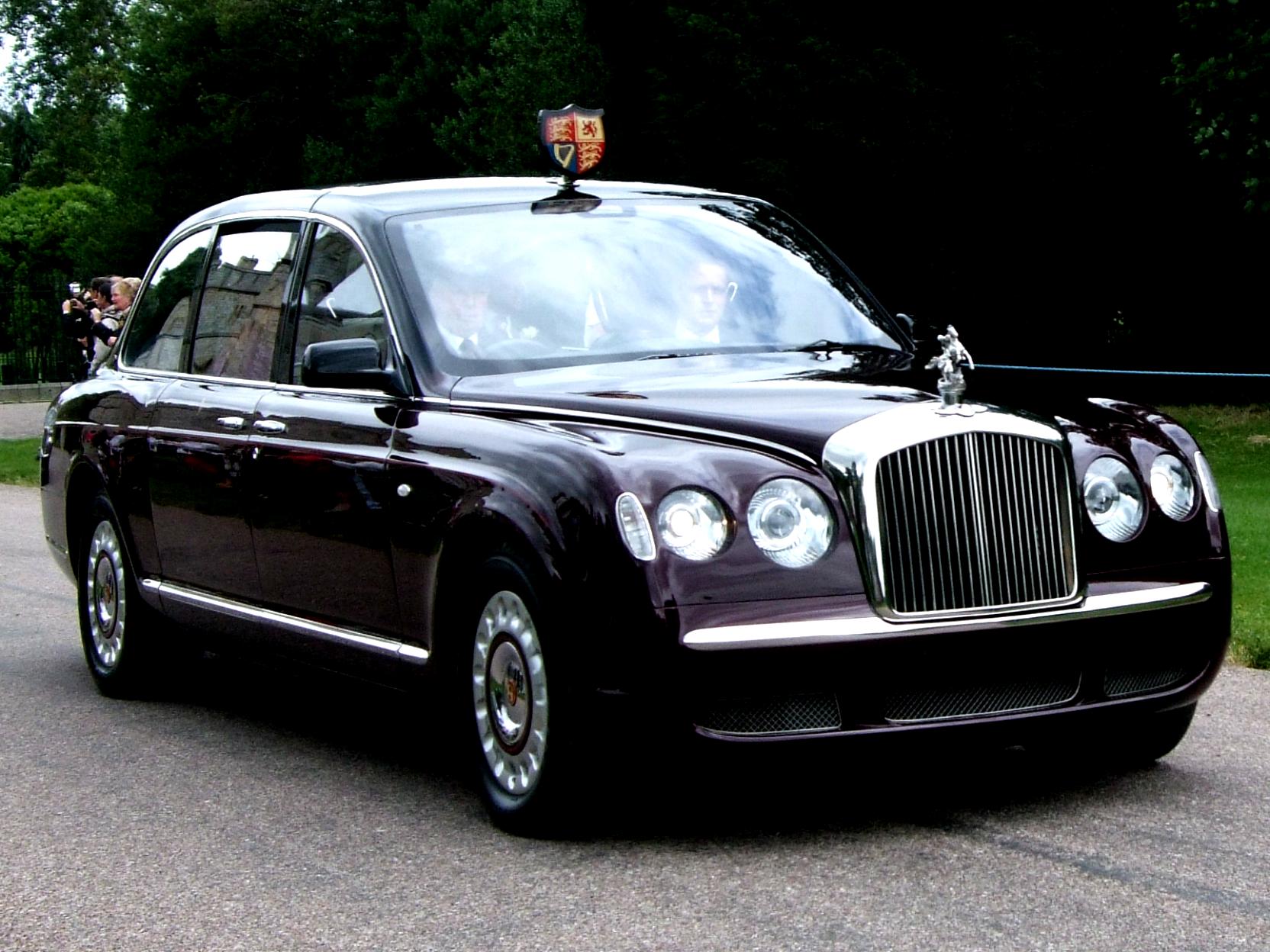 Bentley State Limousine 2002 #8