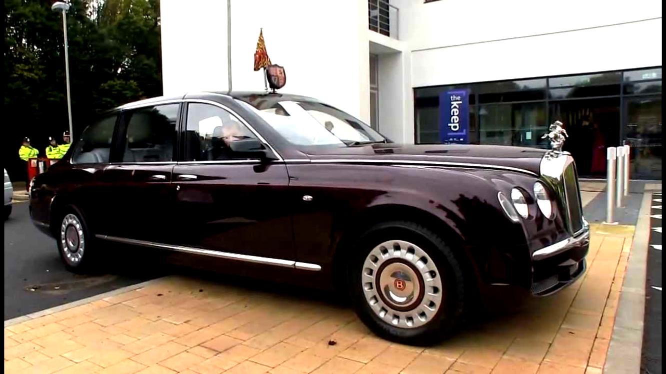 Bentley State Limousine 2002 #32