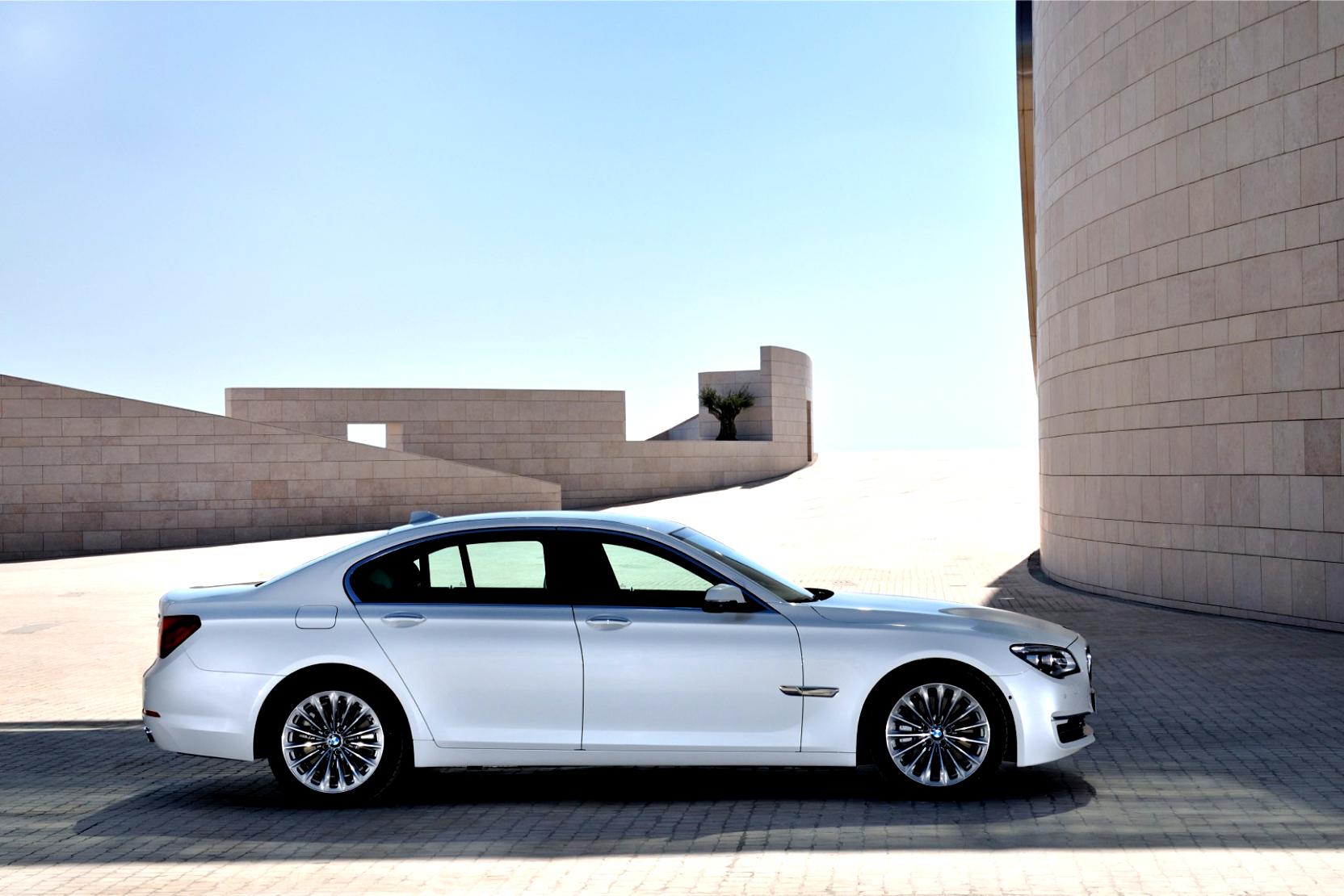 BMW 7 Series F01/02 Facelift 2012 #13
