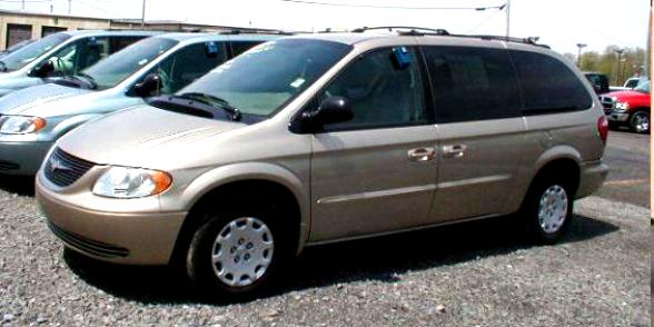 Chrysler Town & Country 2000 #11