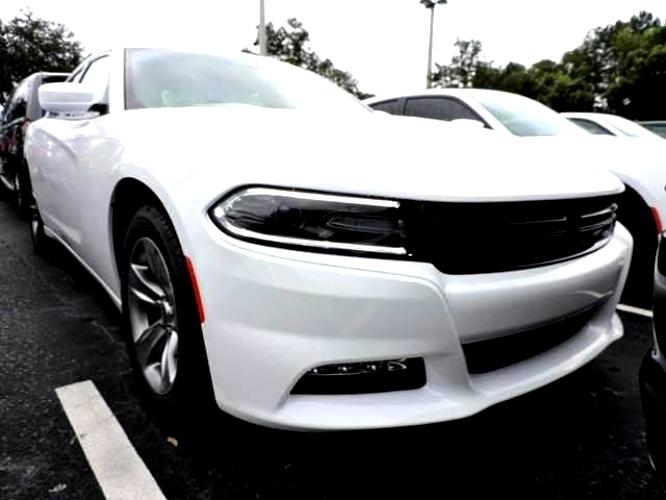 Dodge Charger 2010 #4