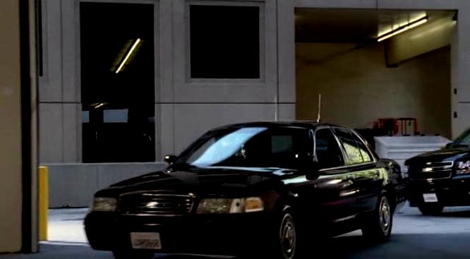Ford Crown Victoria 1998 #13