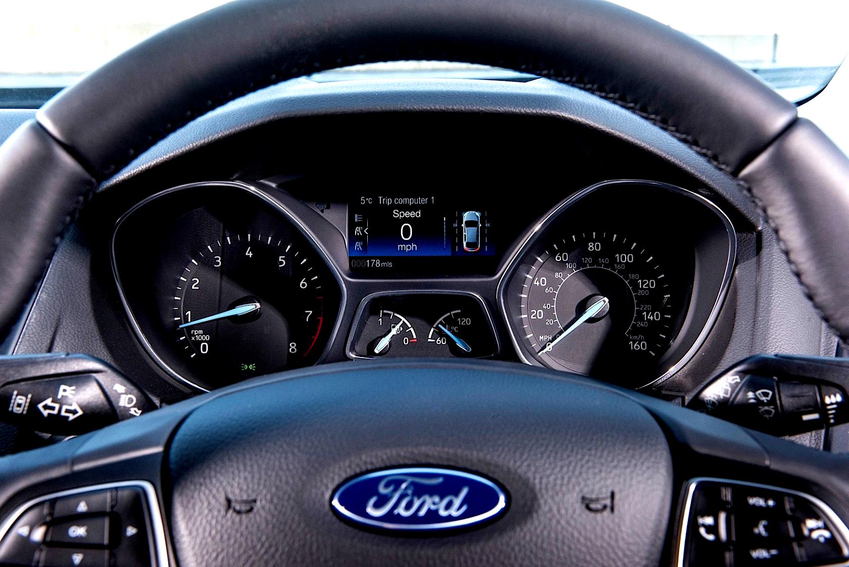 Ford Focus Sedan 2014 #65