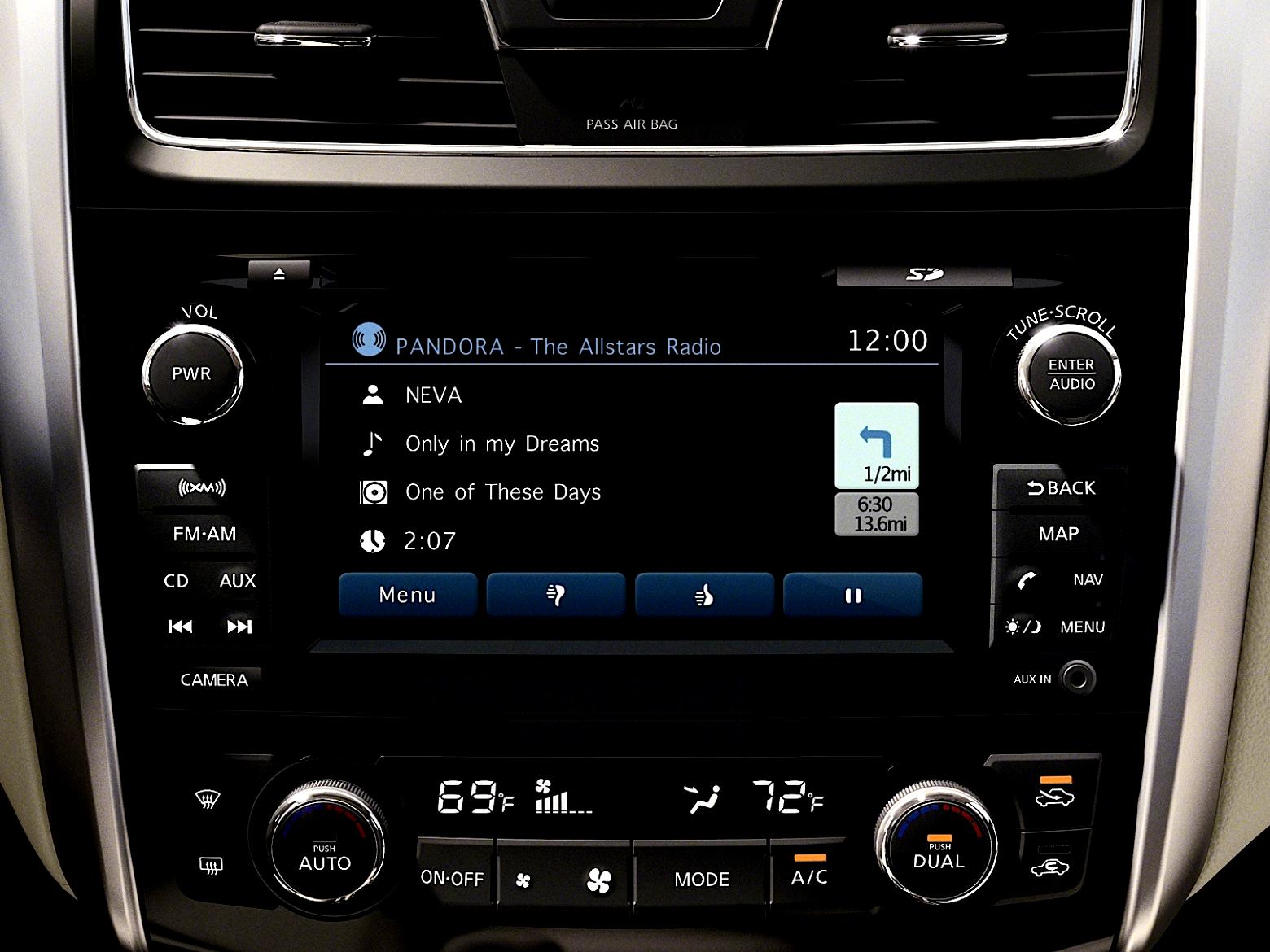 Nissan Altima Sedan 2012 #33