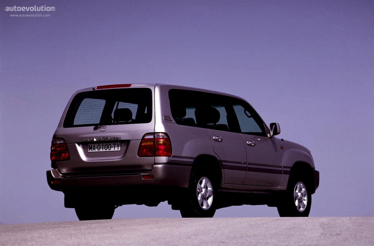 Toyota Land Cruiser 100 1998 #17