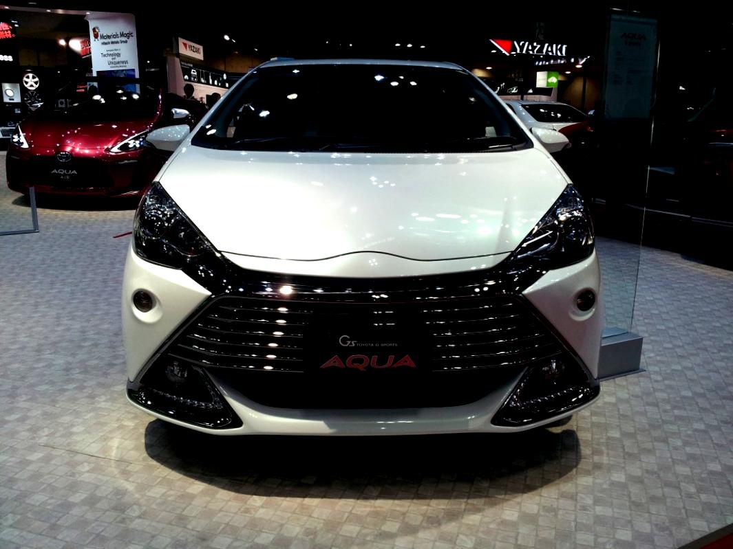 Toyota Prius C Aqua 2012 #12