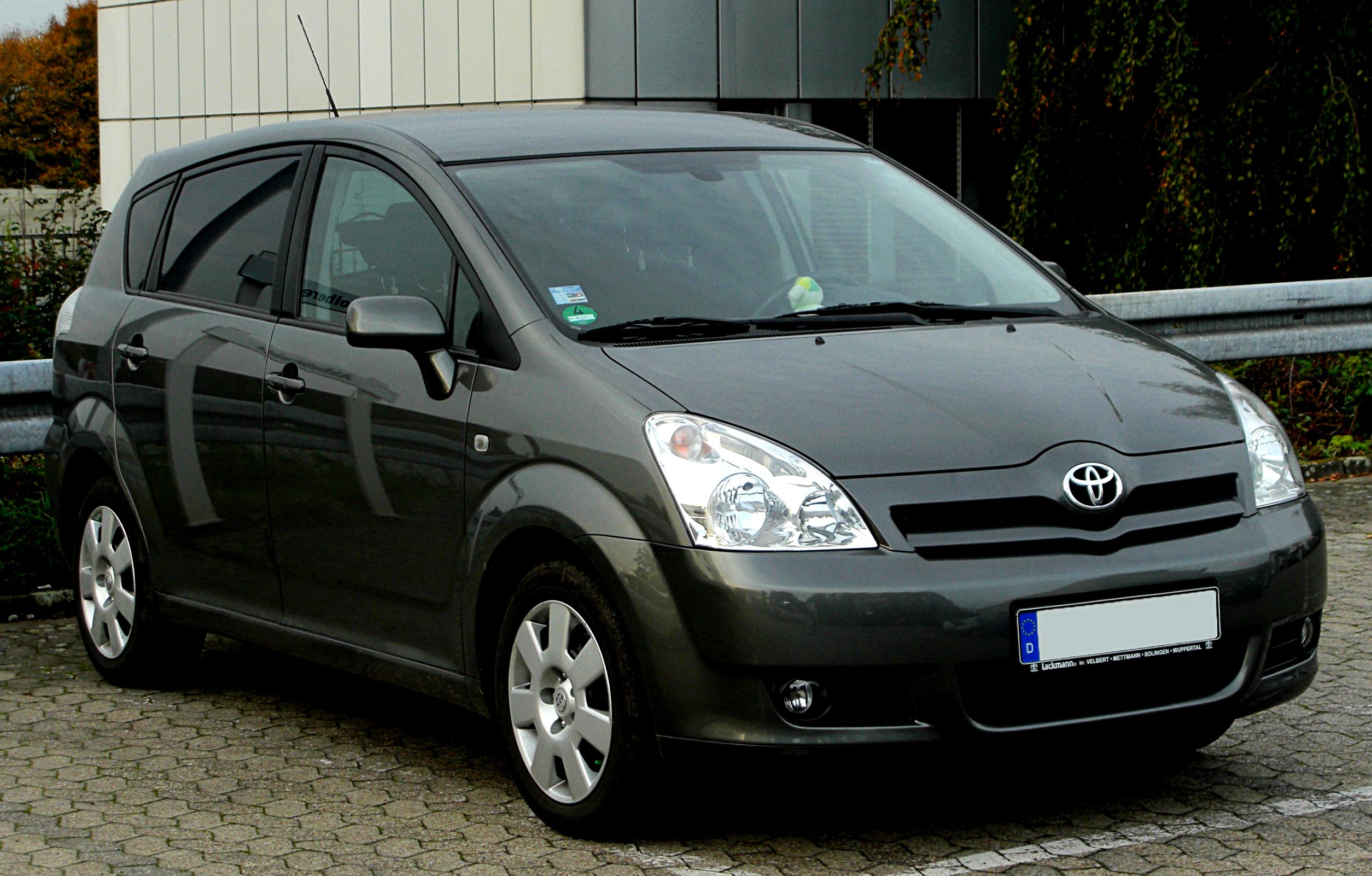 Toyota Verso-S 2010 #8