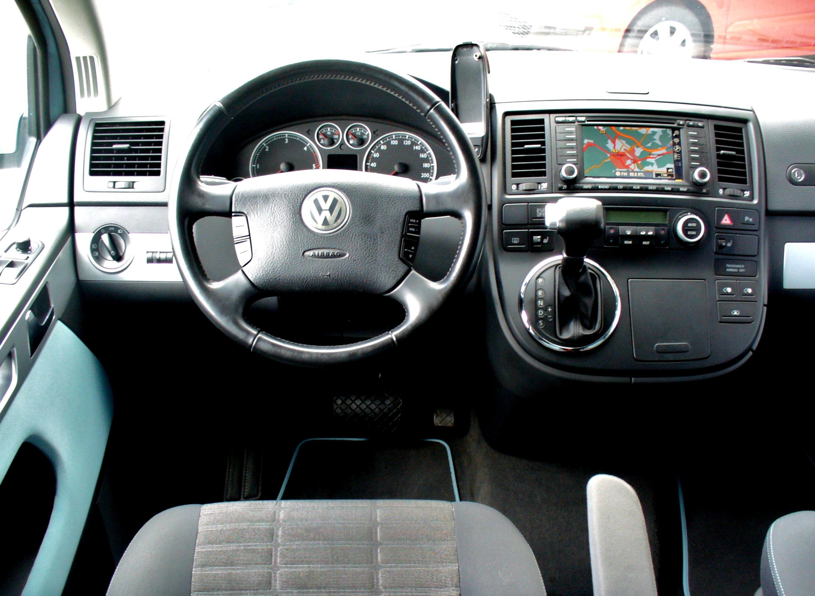 Volkswagen Multivan 2003 #6