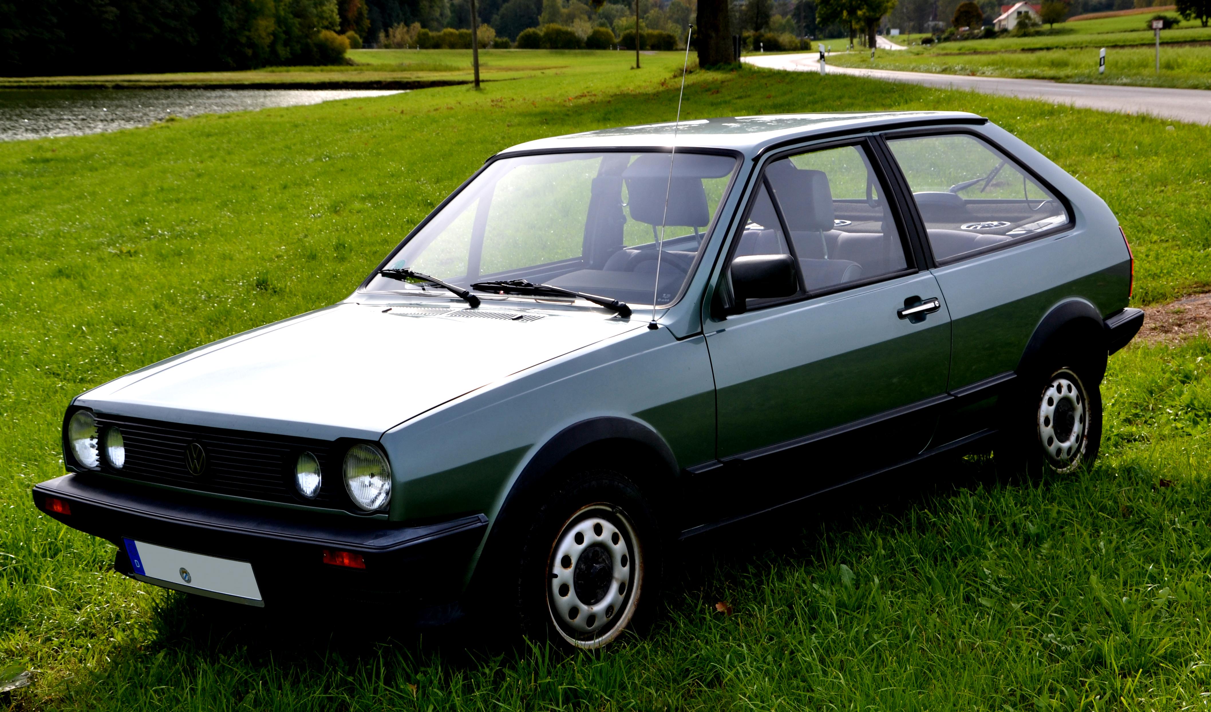 Volkswagen Polo Coupe 1982 #4