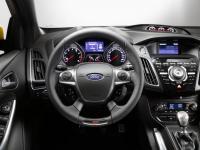 Ford Focus ST 5 Doors 2014 #09