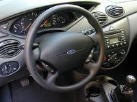Ford Focus Wagon 2001 #47