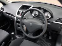 Peugeot 207 - 3 Doors 2009 #04