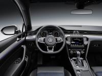 Volkswagen Passat Variant GTE 2015 #02