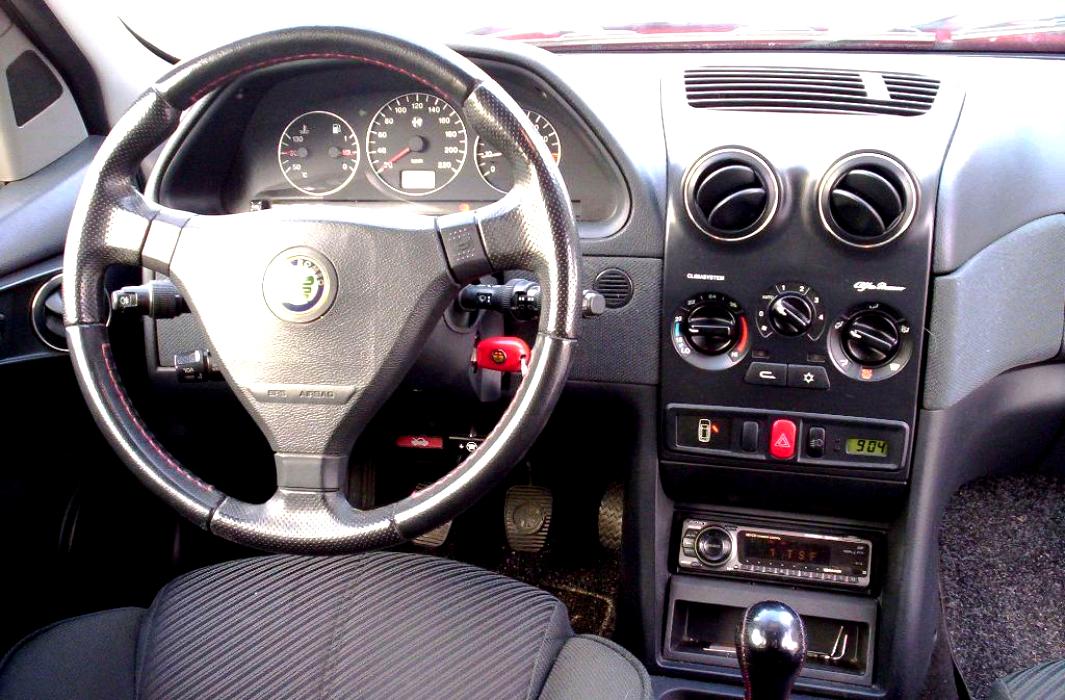 Alfa Romeo 146 1995 #4