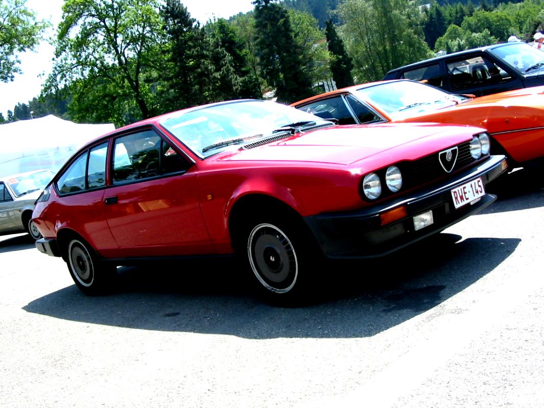 Alfa Romeo Alfetta GTV 1976 #7