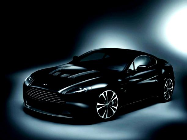 Aston Martin Rapide 2010 #39