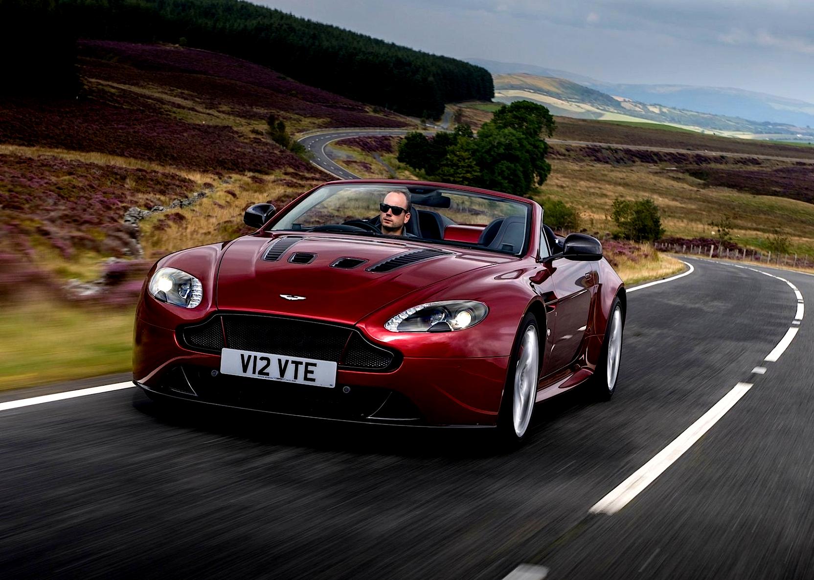 Aston Martin V12 Vantage S Roadster 2014 #23