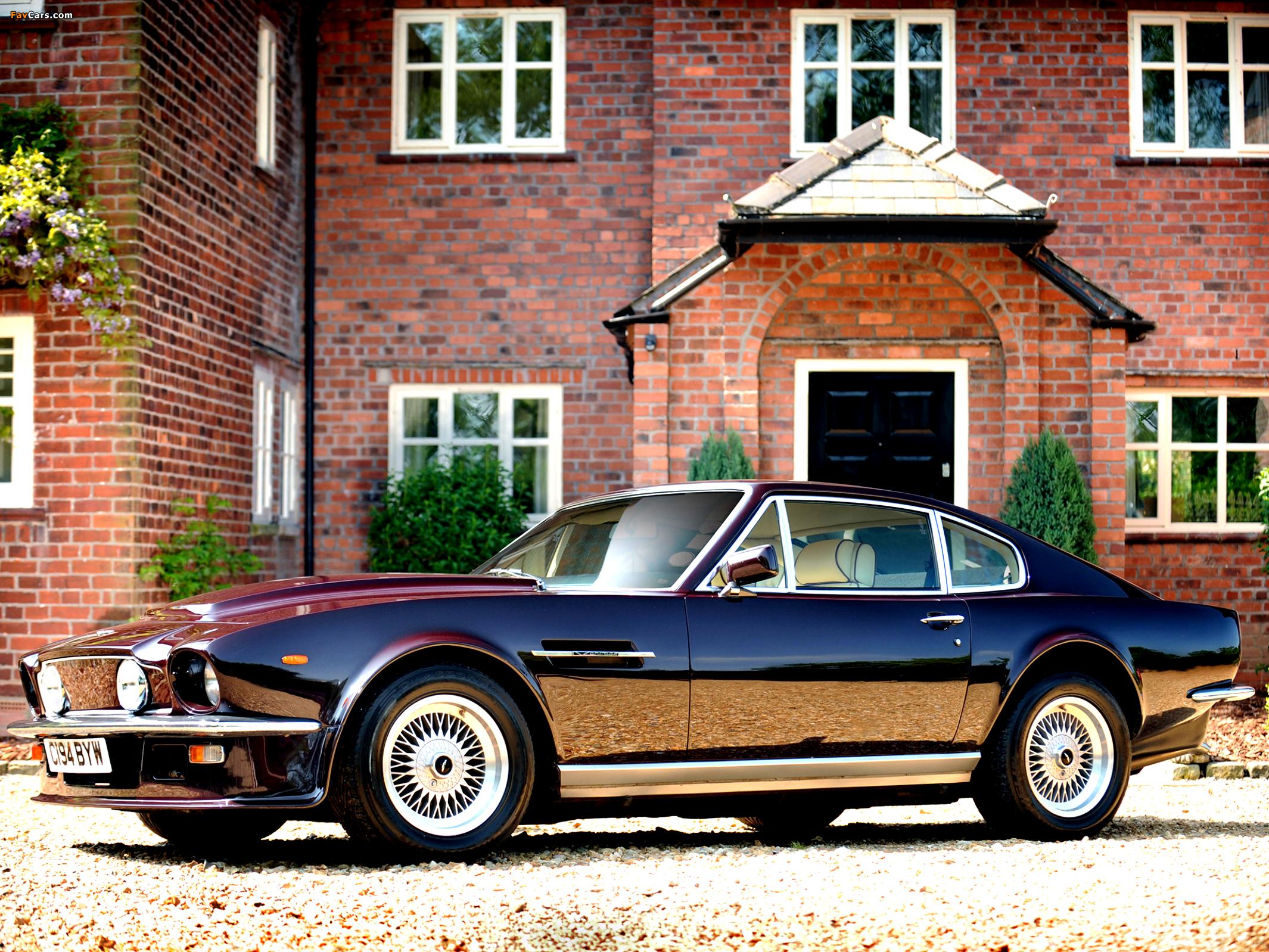 Aston Martin V8 Vantage 1977 #3
