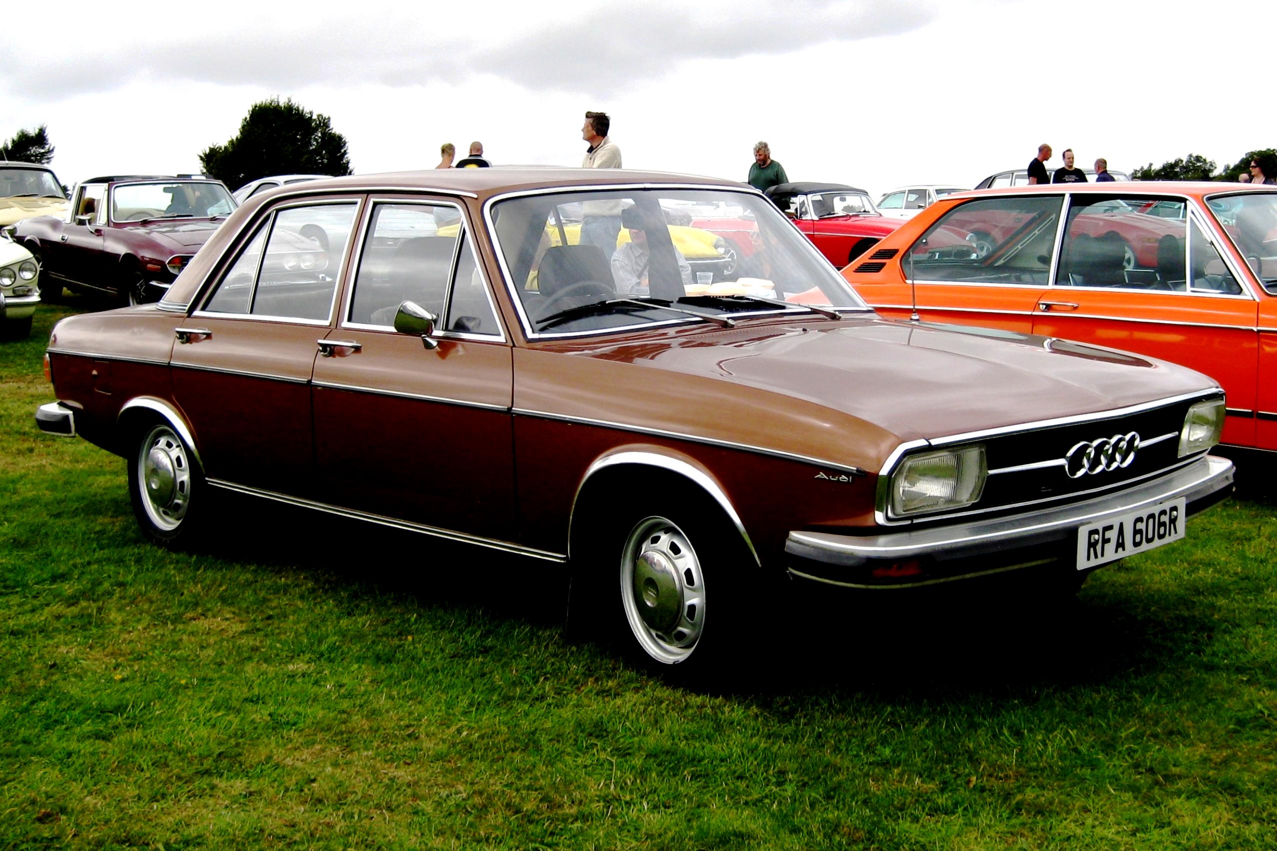 Audi 100 C1 1968 #1