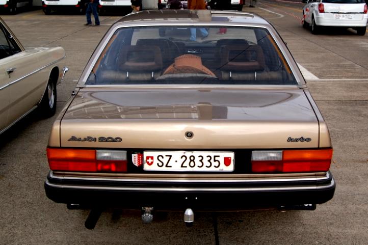 Audi 100 C2 1976 #8