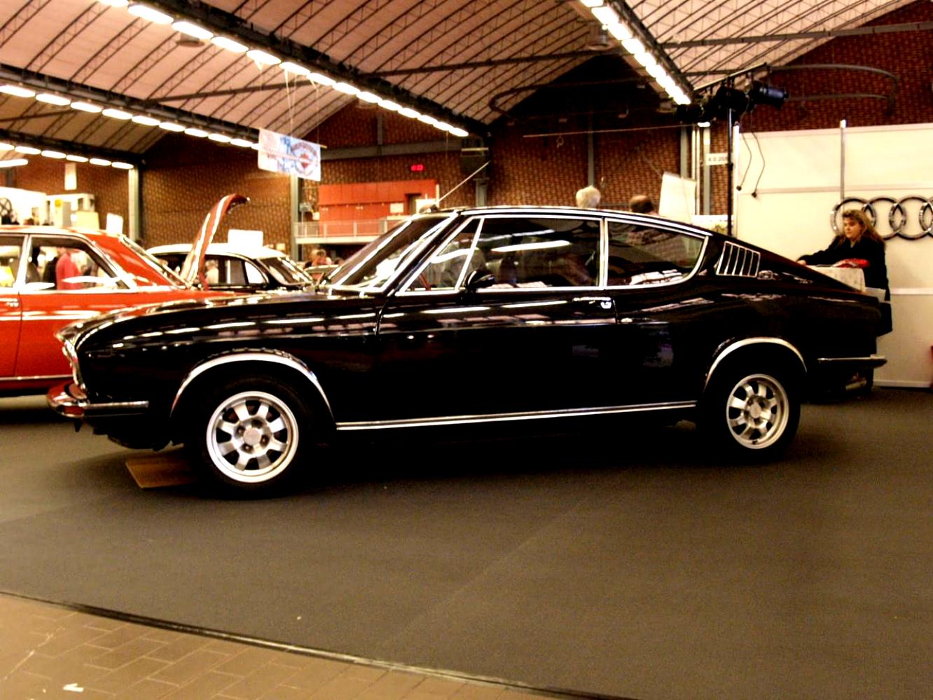 Audi 100 Coupe 1969 #14