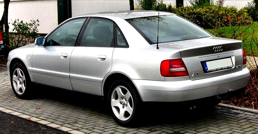 Audi A4 1994 #8
