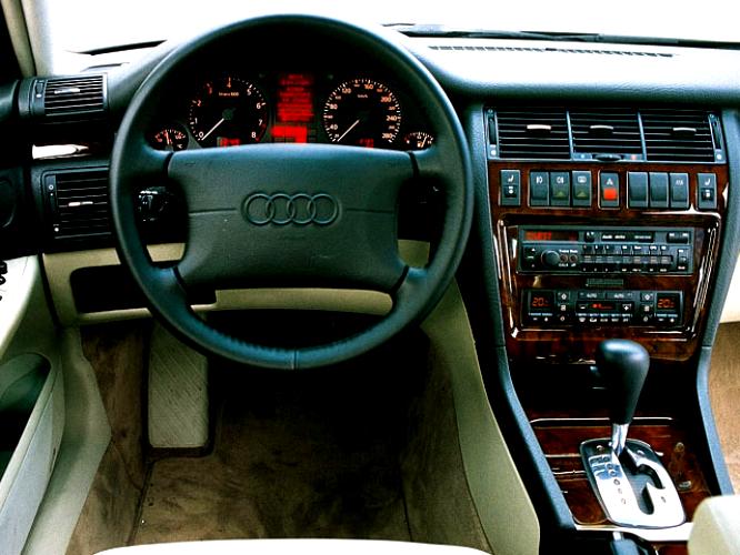 Audi A8 D2 1994 #30