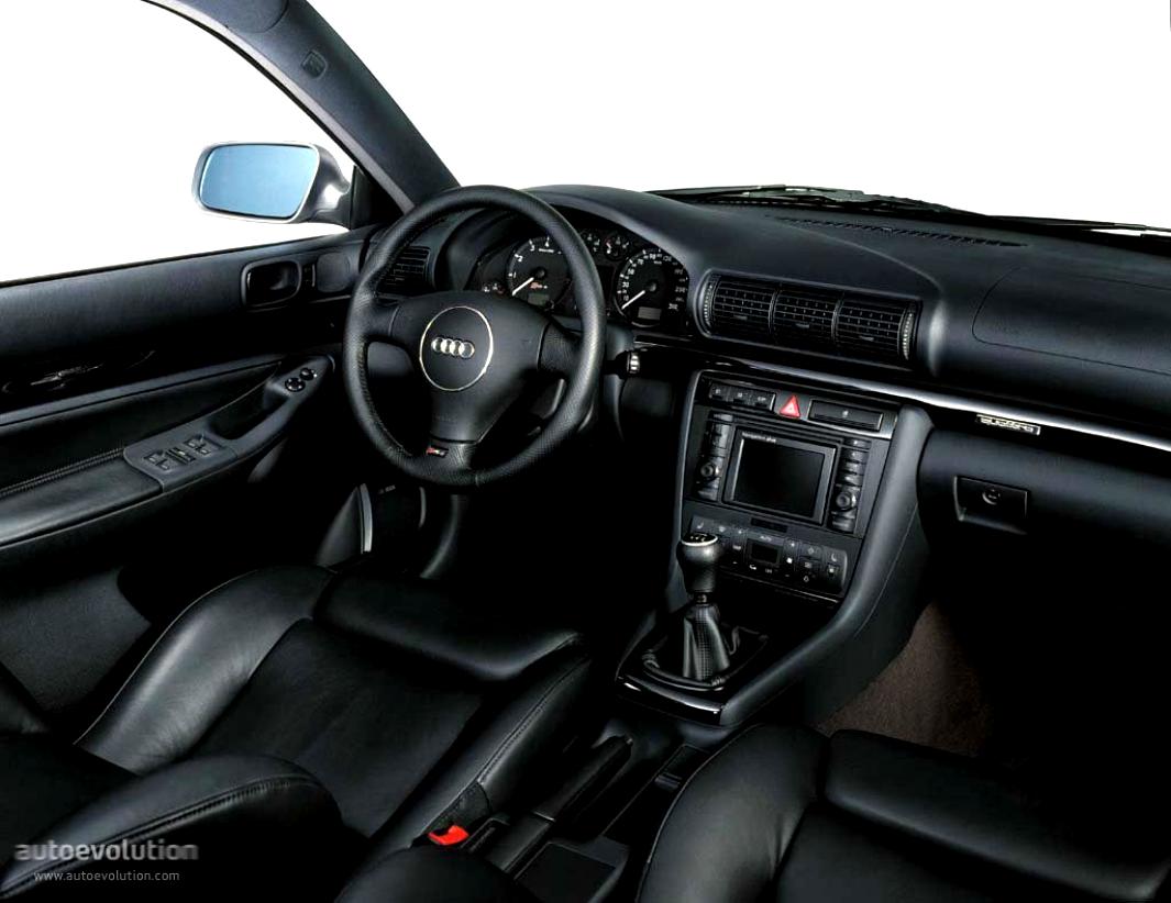 Audi RS4 2000 #17