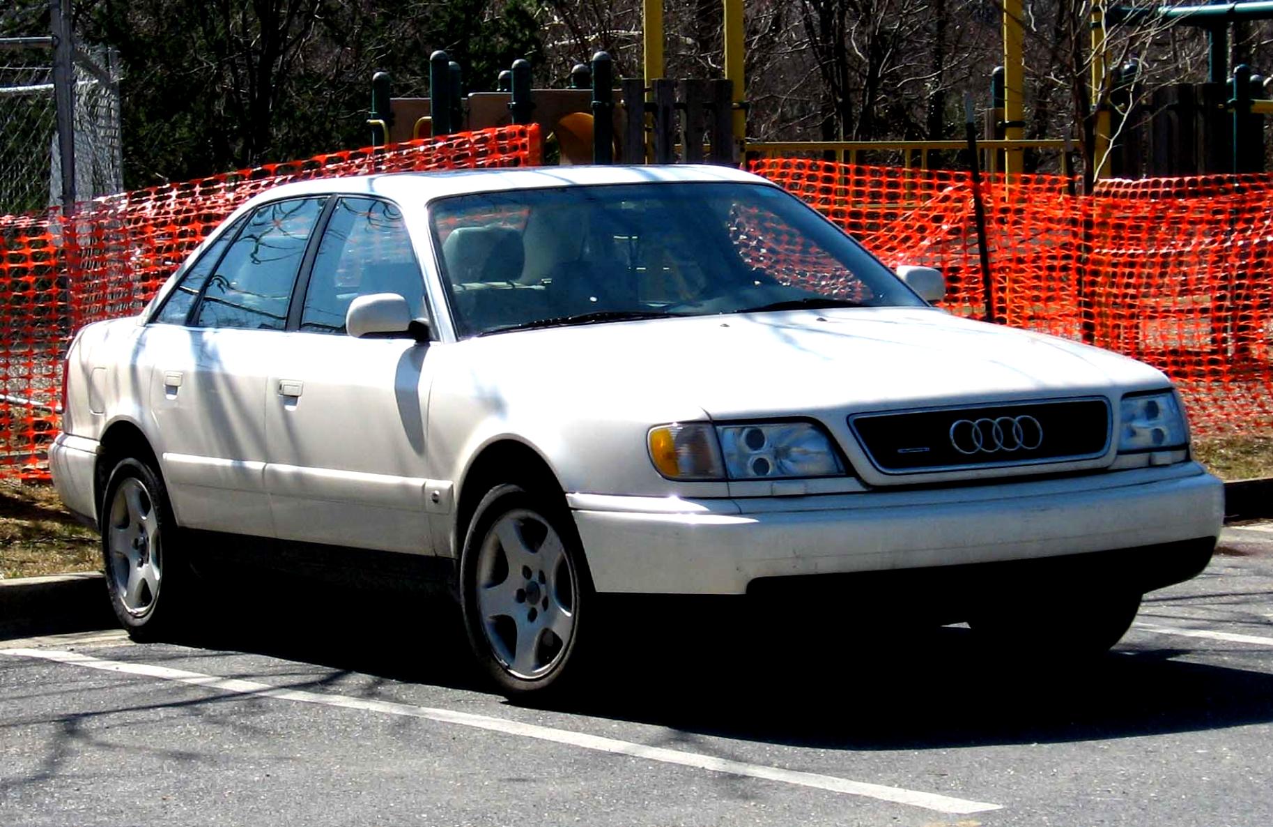 Audi S6 Avant C4 1994 #21