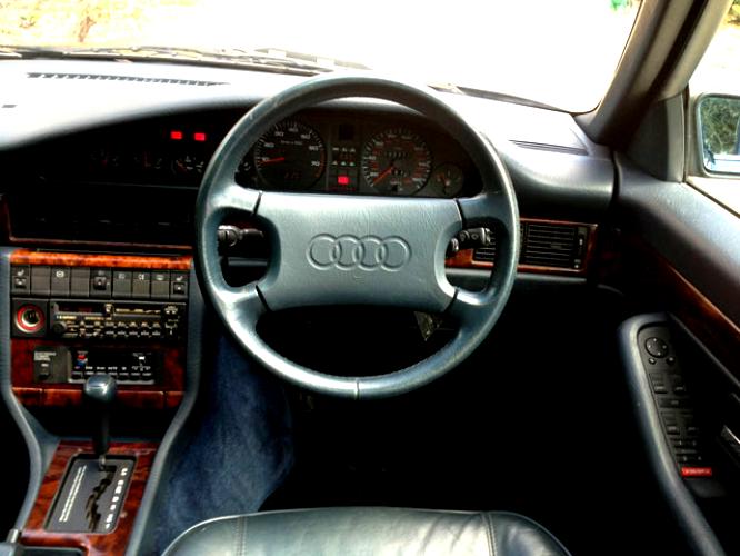 Audi V8 1988 #36