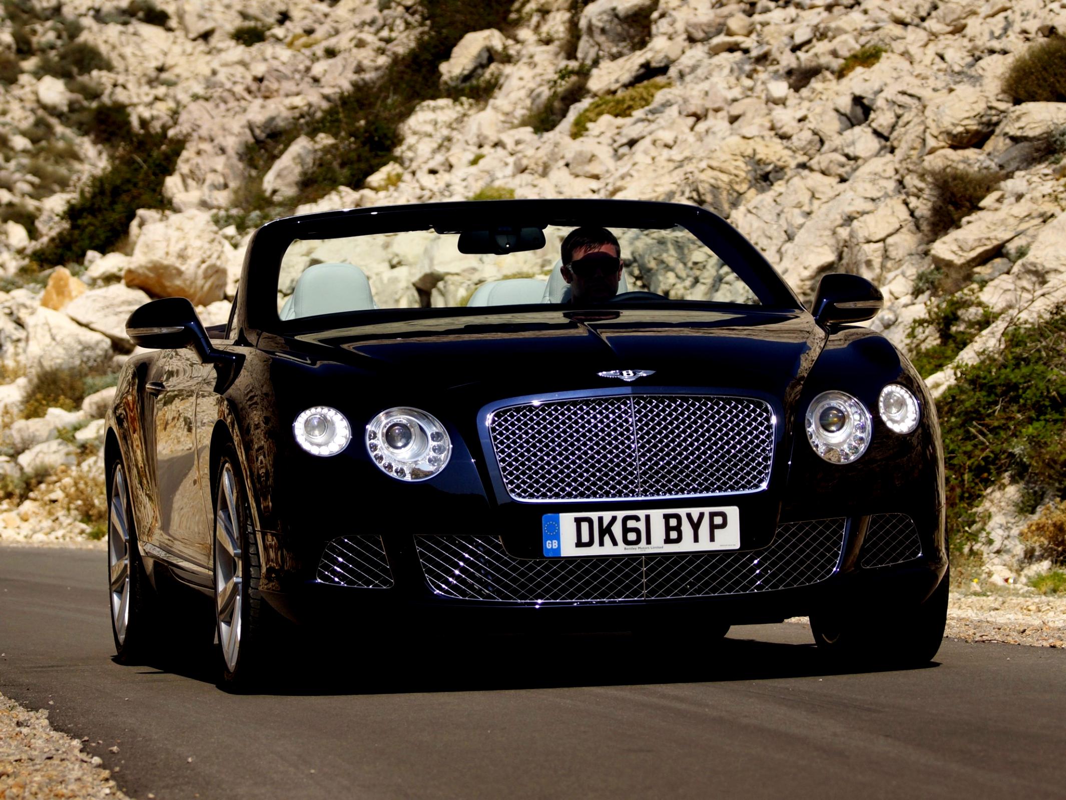 Bentley Continental GTC 2011 #60