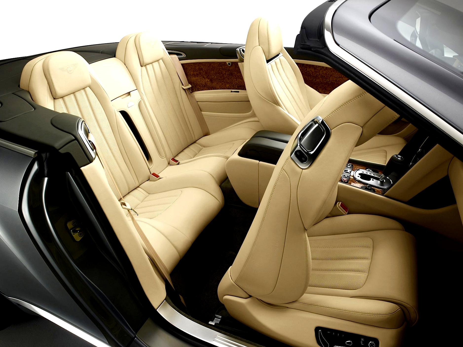 Bentley Continental GTC 2011 #82