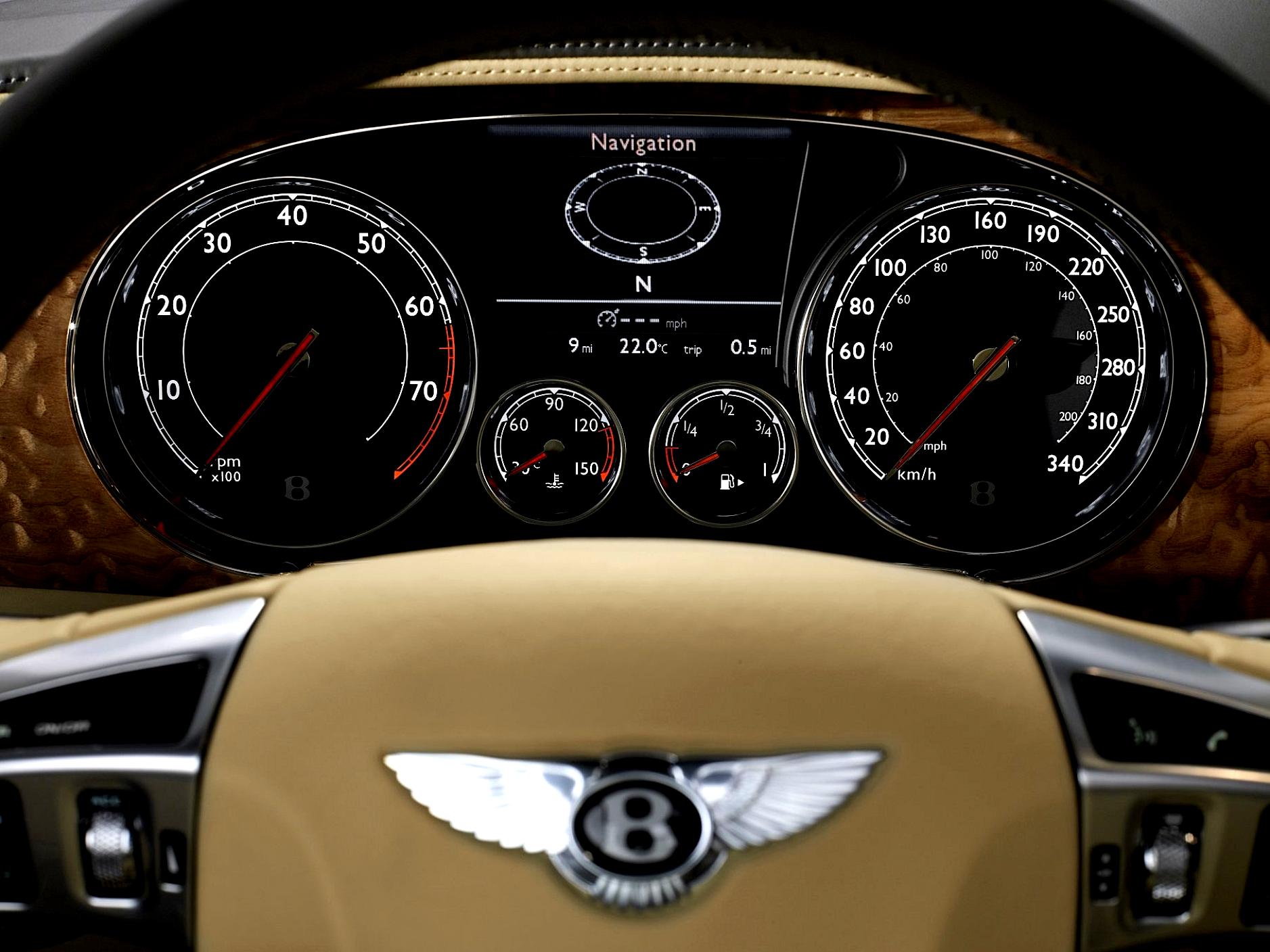 Bentley Continental GTC 2011 #96