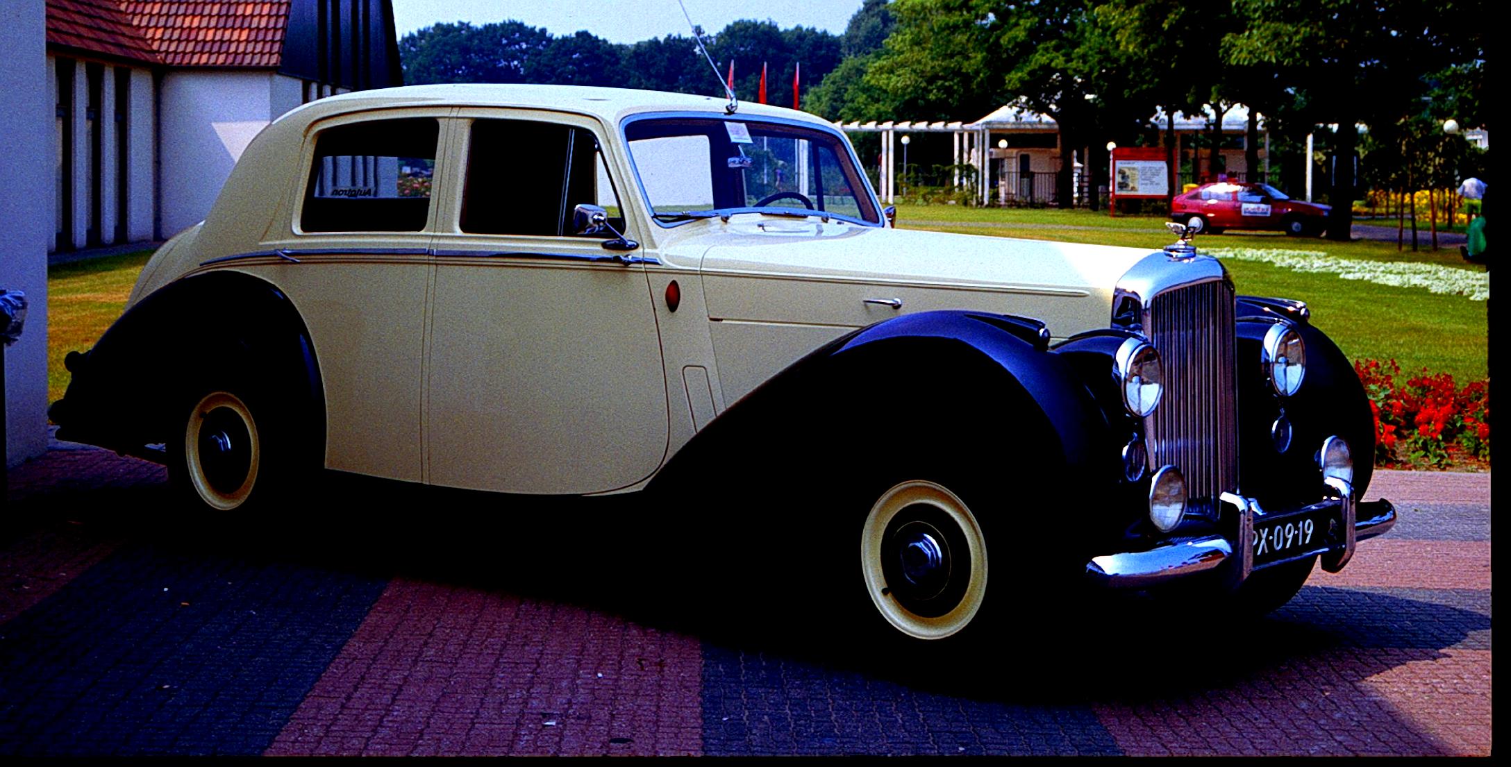 Bentley Mk VI Saloon 1946 #8