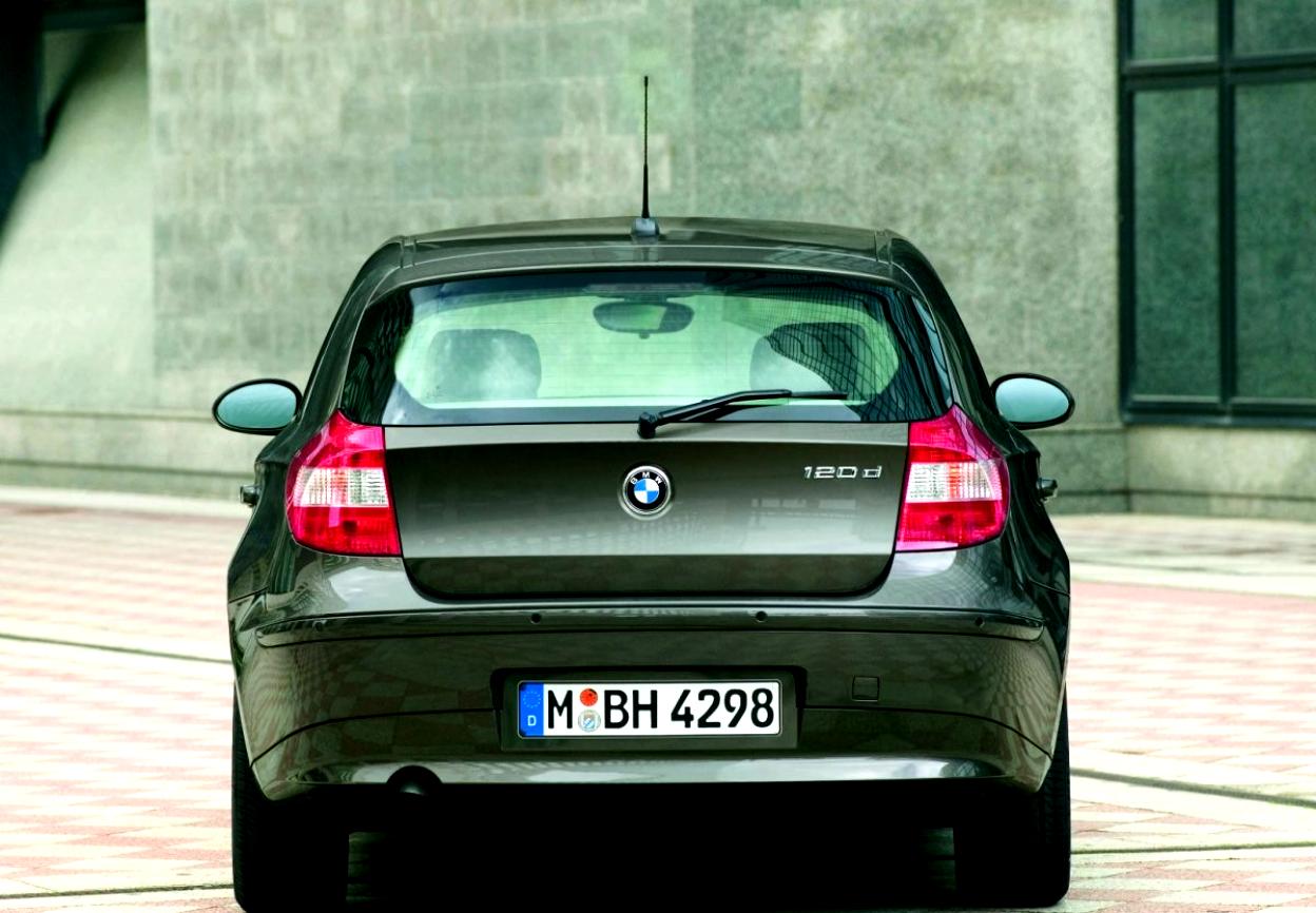 BMW 1 Series E87 2004 #2
