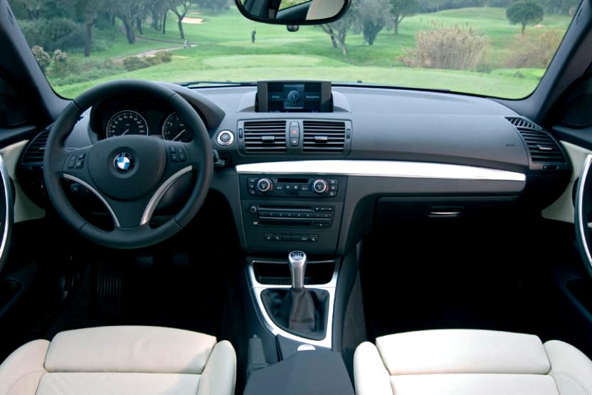 BMW 1 Series E87 2007 #17