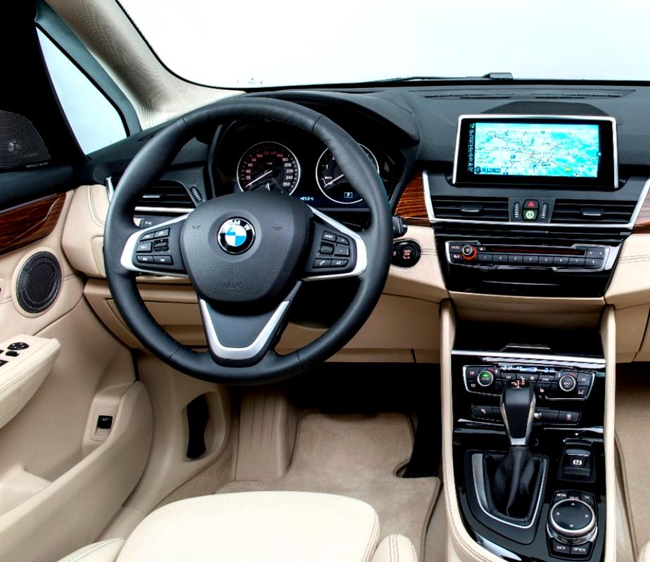 BMW 2 Series Active Tourer 2014 #32