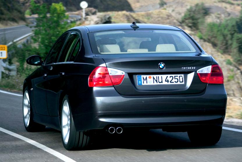 BMW 3 Series E90 2005 #41