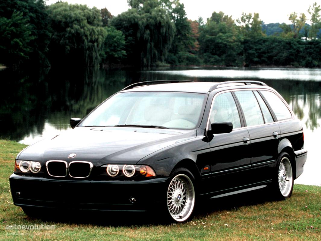 BMW 5 Series Touring E39 1997 #13