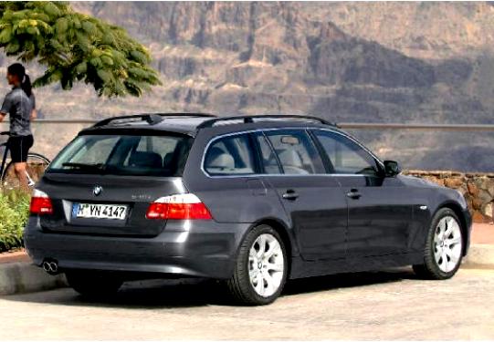 BMW 5 Series Touring E61 2004 #9