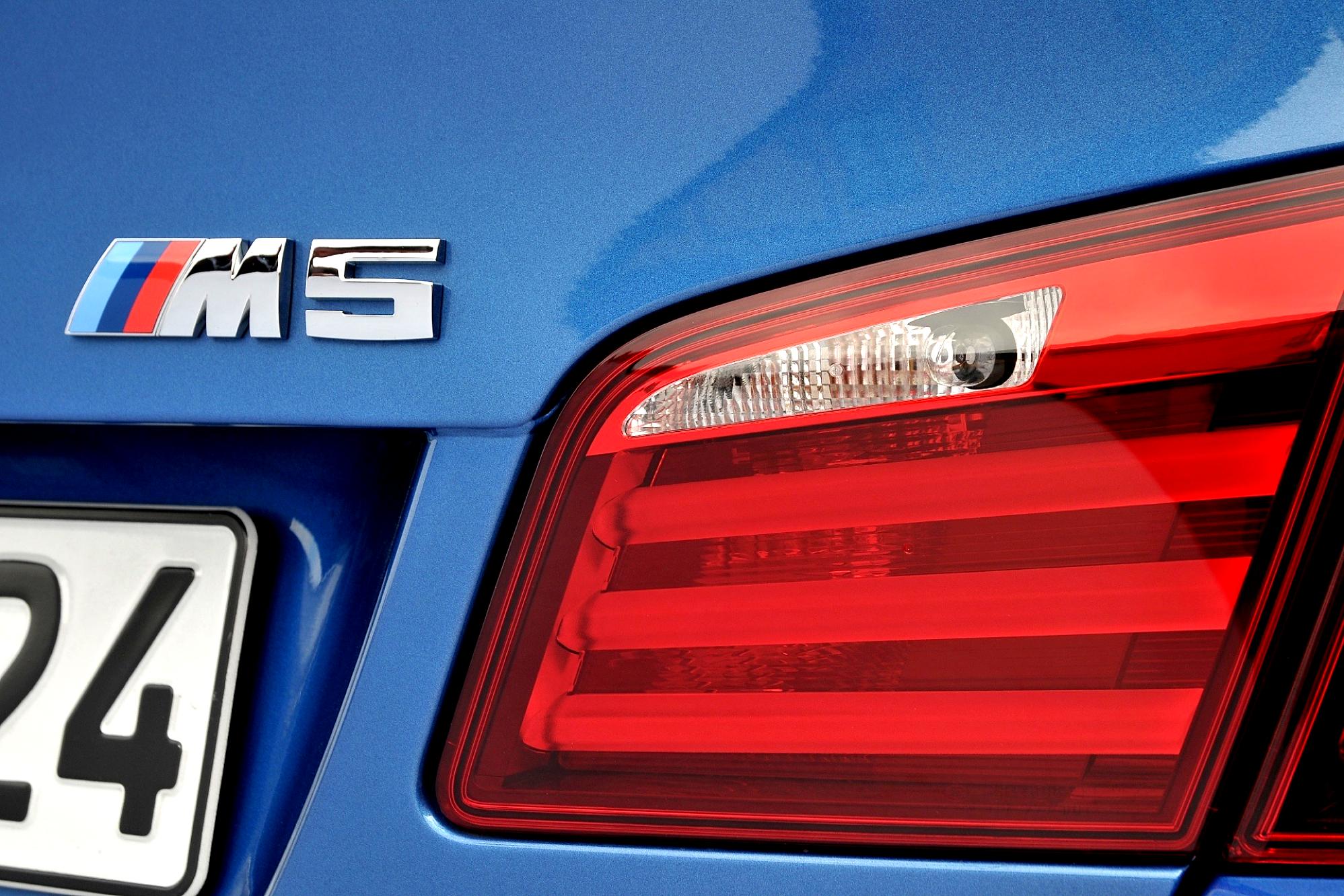BMW M5 F10 2011 #49