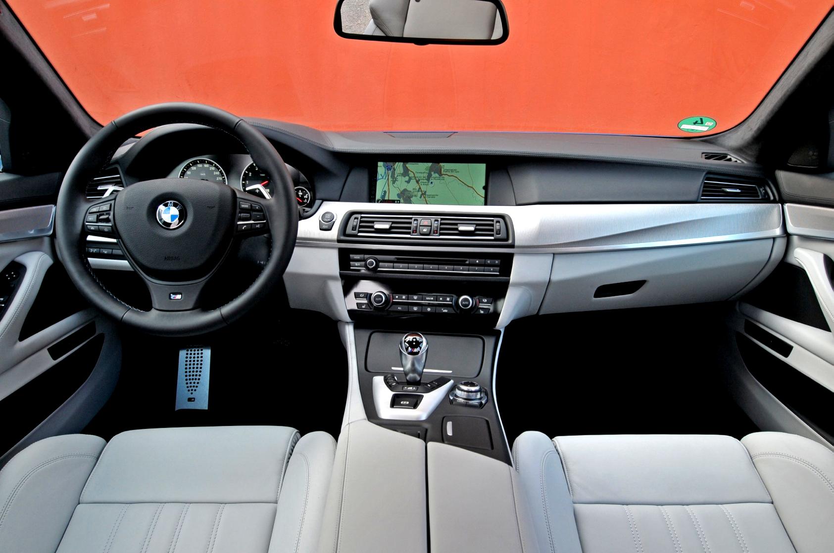 BMW M5 F10 2011 #59