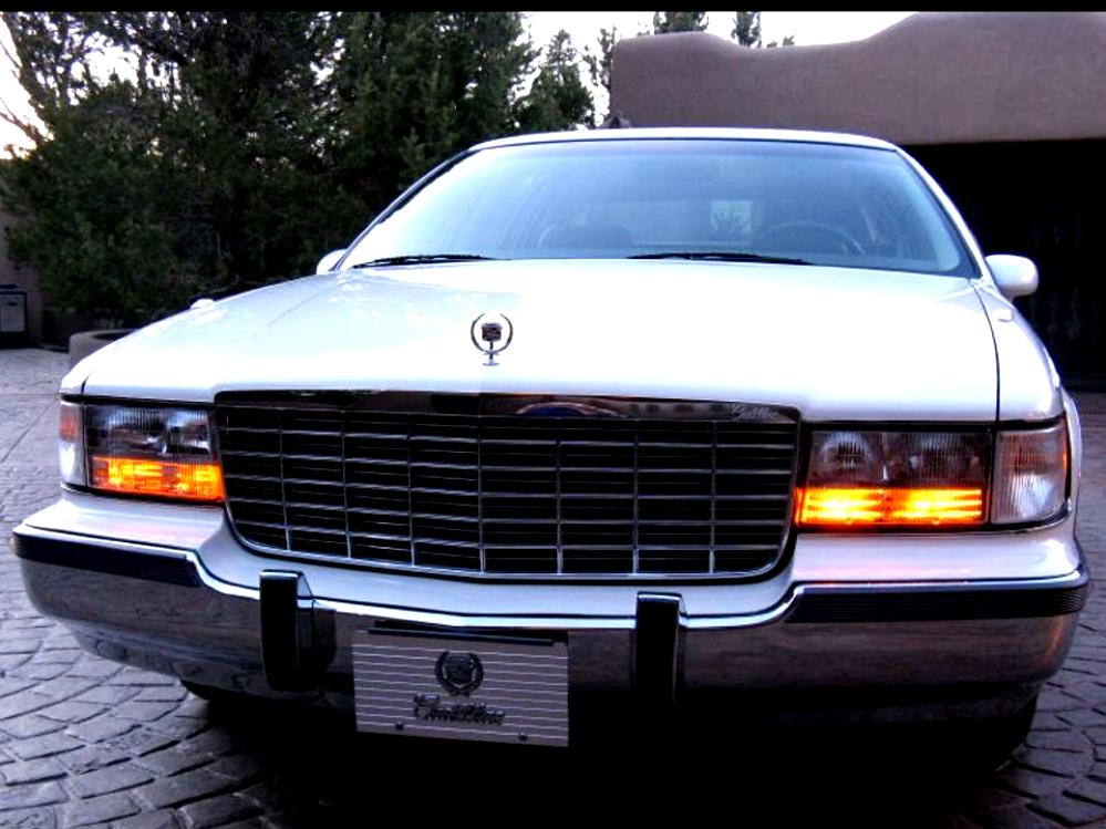 Cadillac Brougham 1992 #28