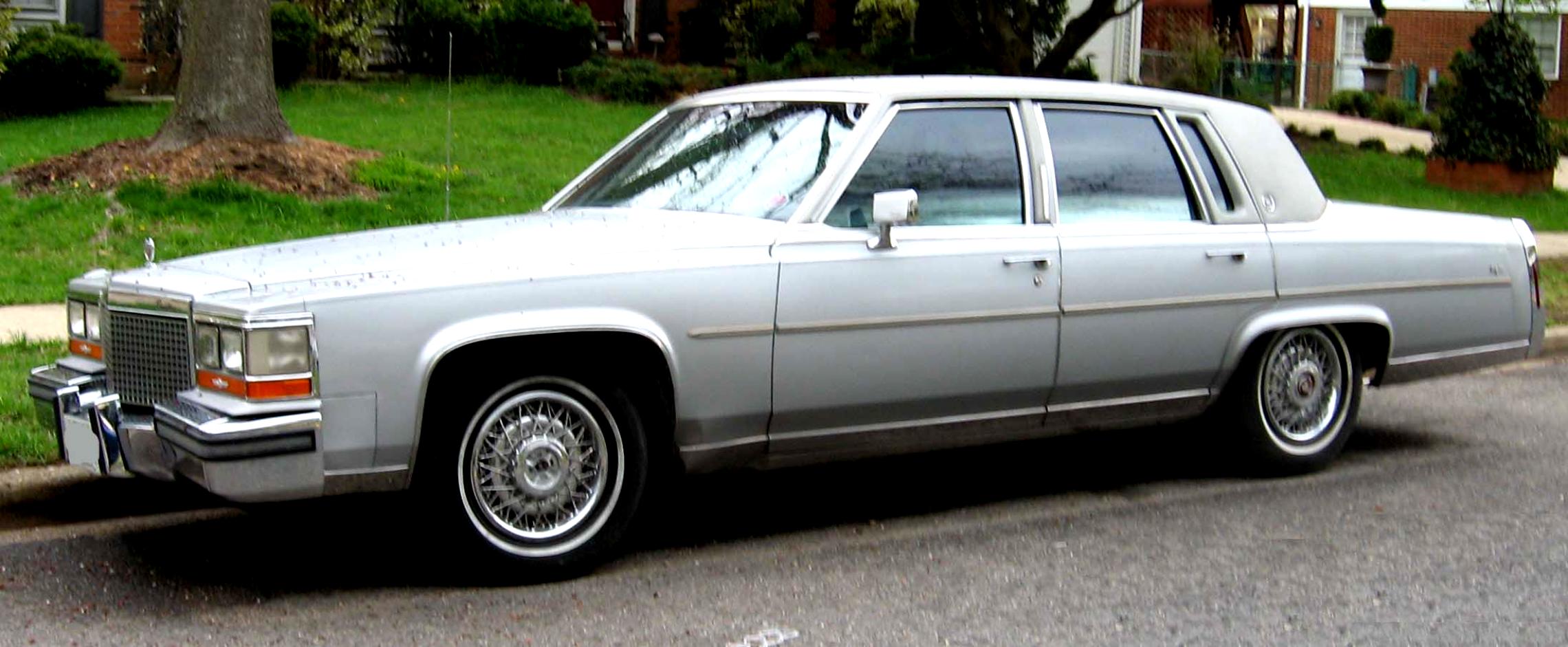 Cadillac Brougham 1992 #38