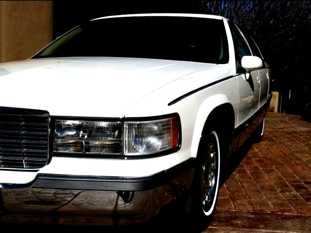 Cadillac Brougham 1992 #44