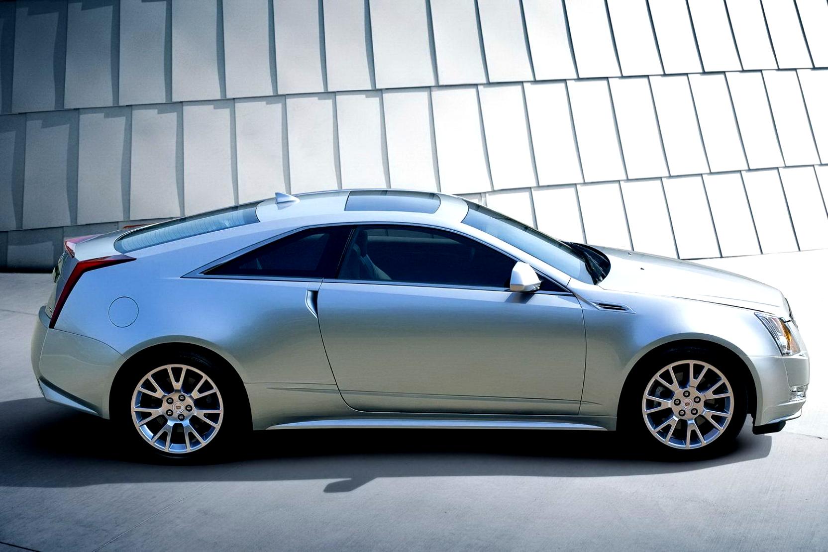 Cadillac CTS Coupe 2011 #23