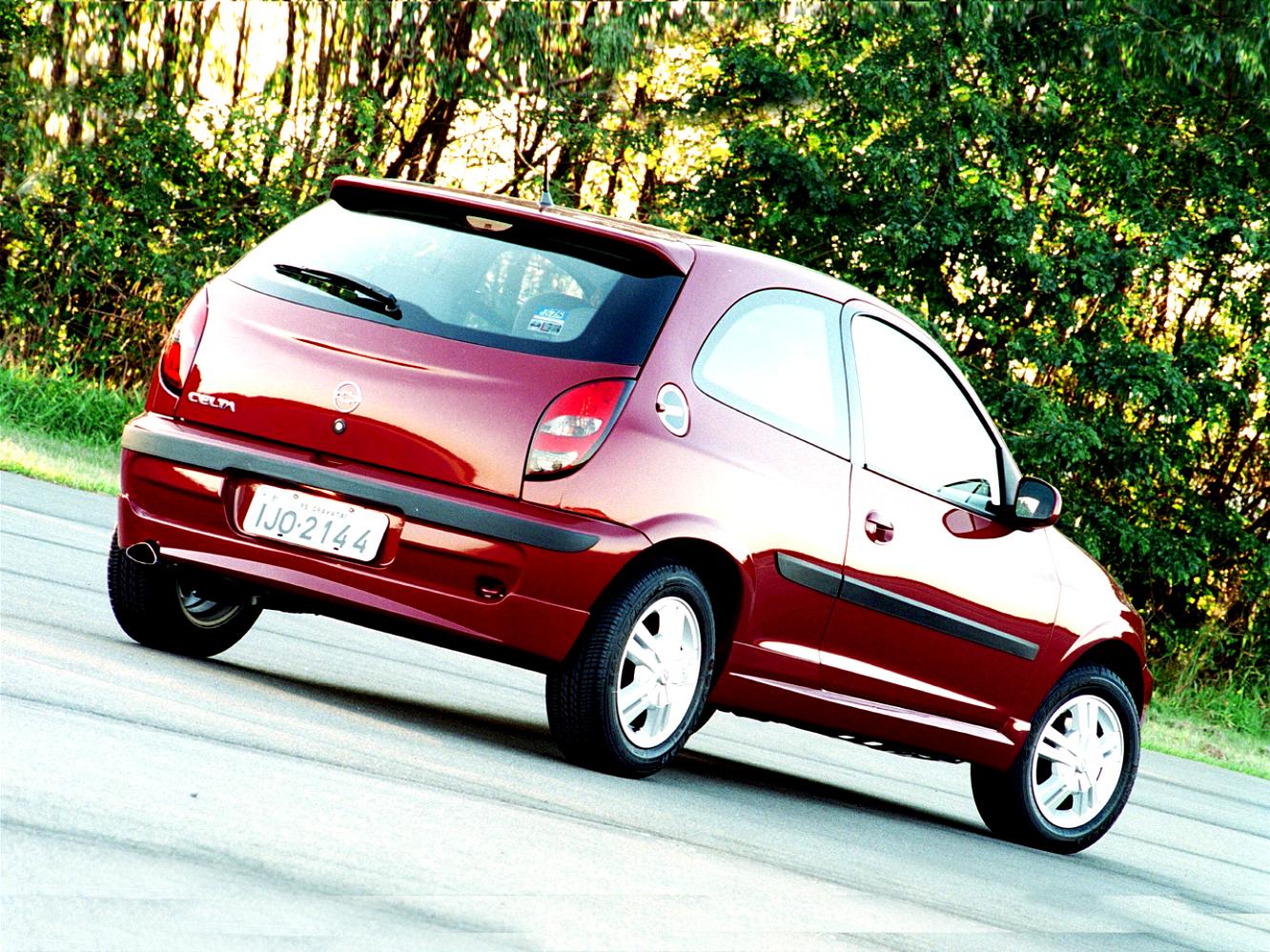Chevrolet Celta - 3 Doors 2000 #24
