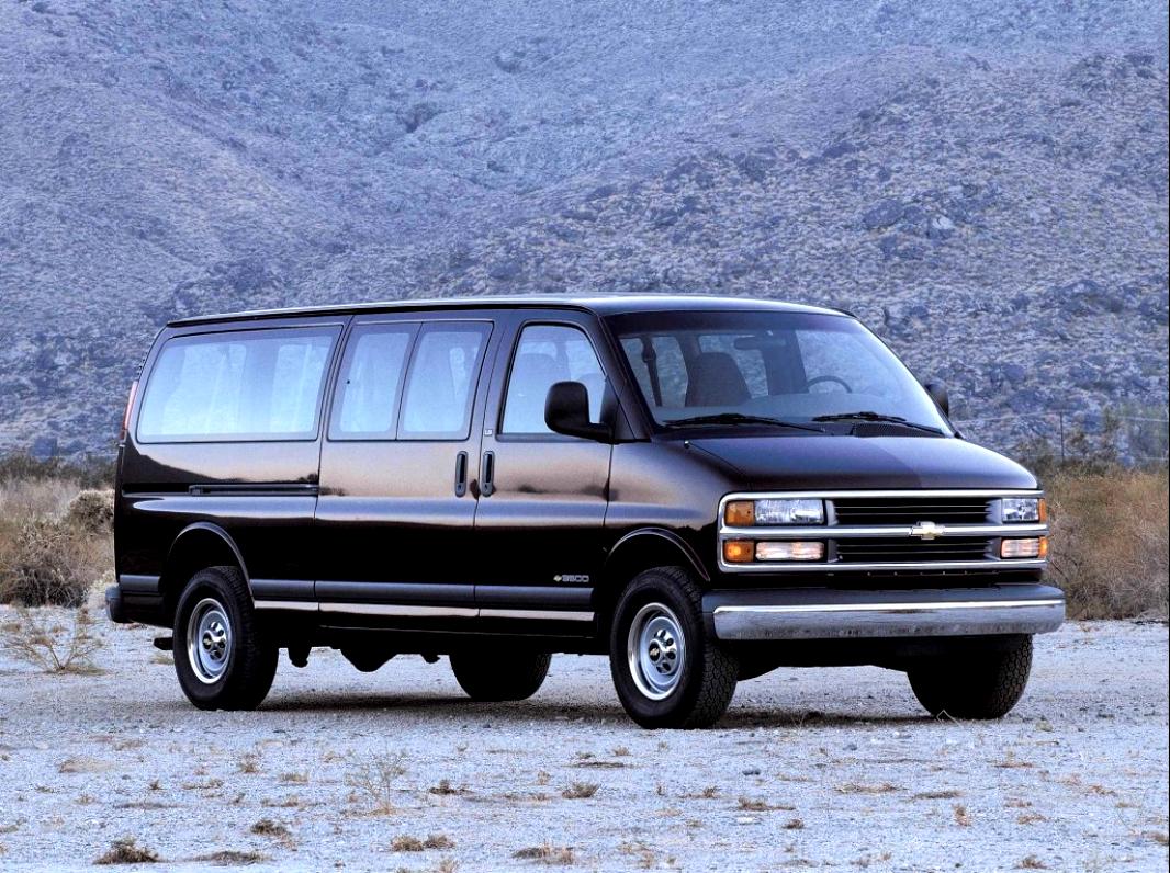 Chevrolet Express LWB 1995 #1