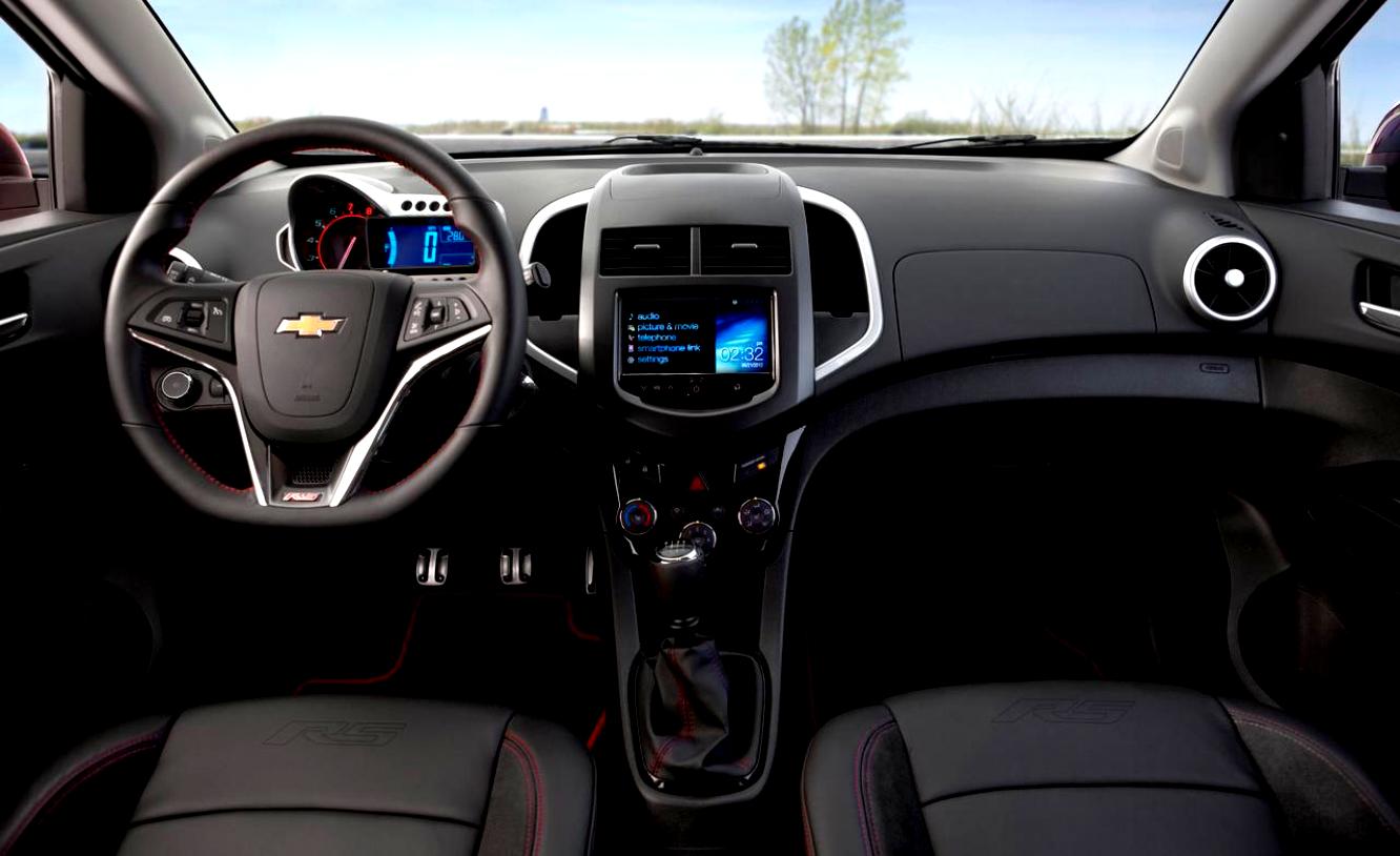 Chevrolet Sonic RS 2012 #19